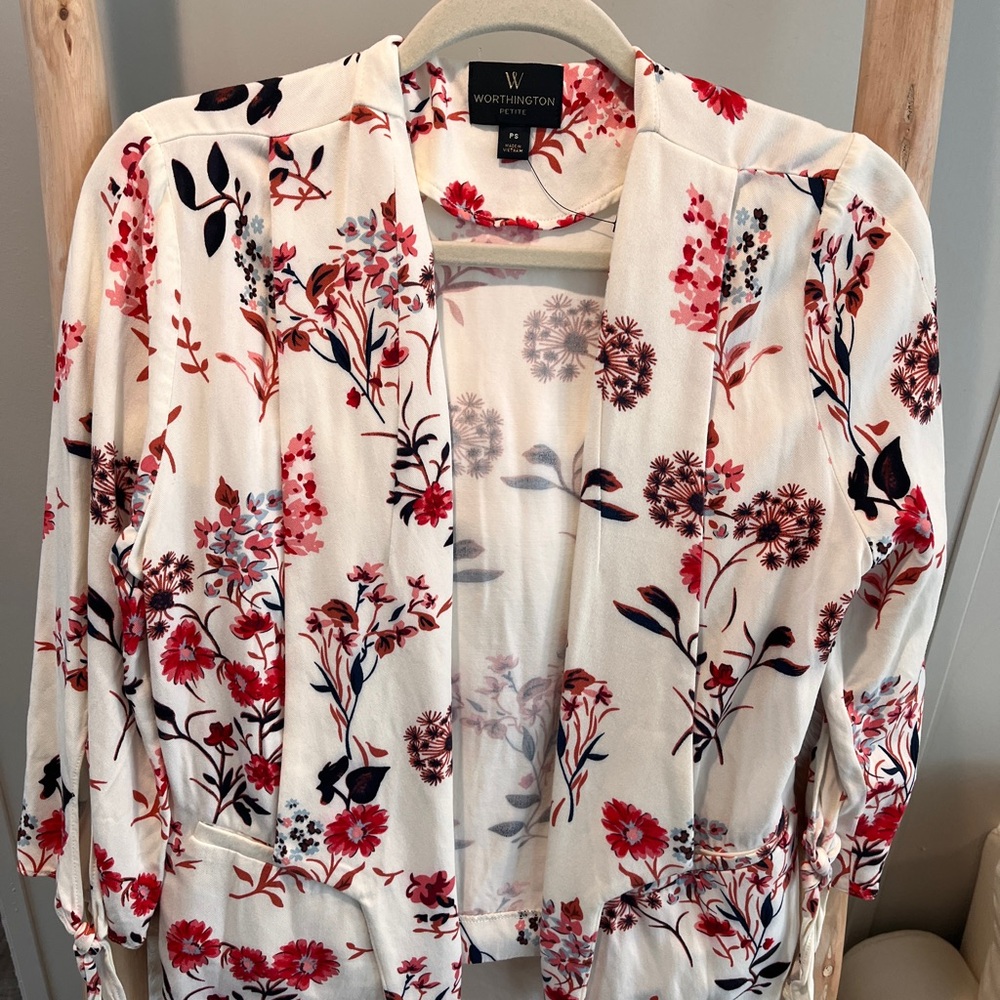 Worthington White Floral Blazer Jacket with Red & Black Print